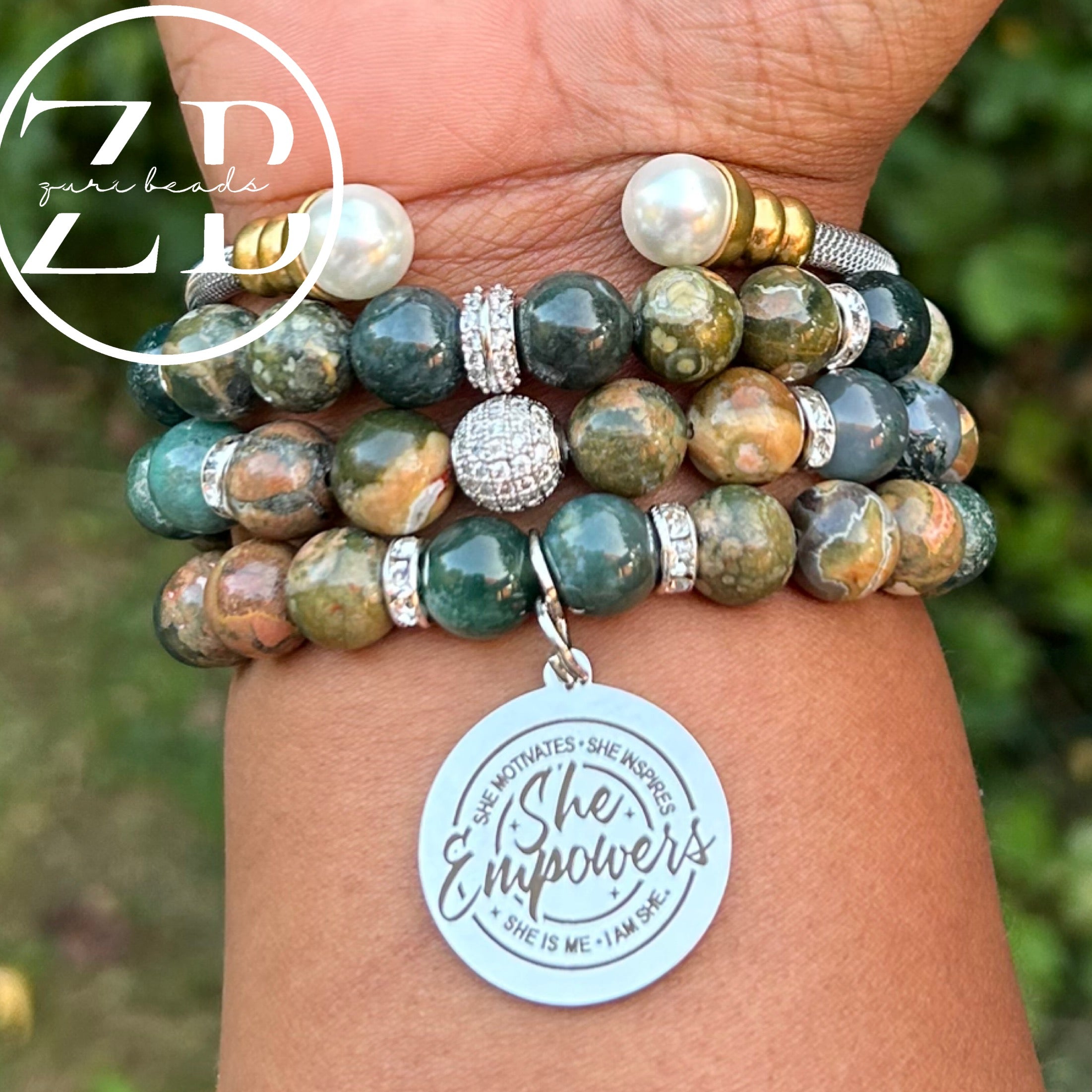 She empowers luxe set