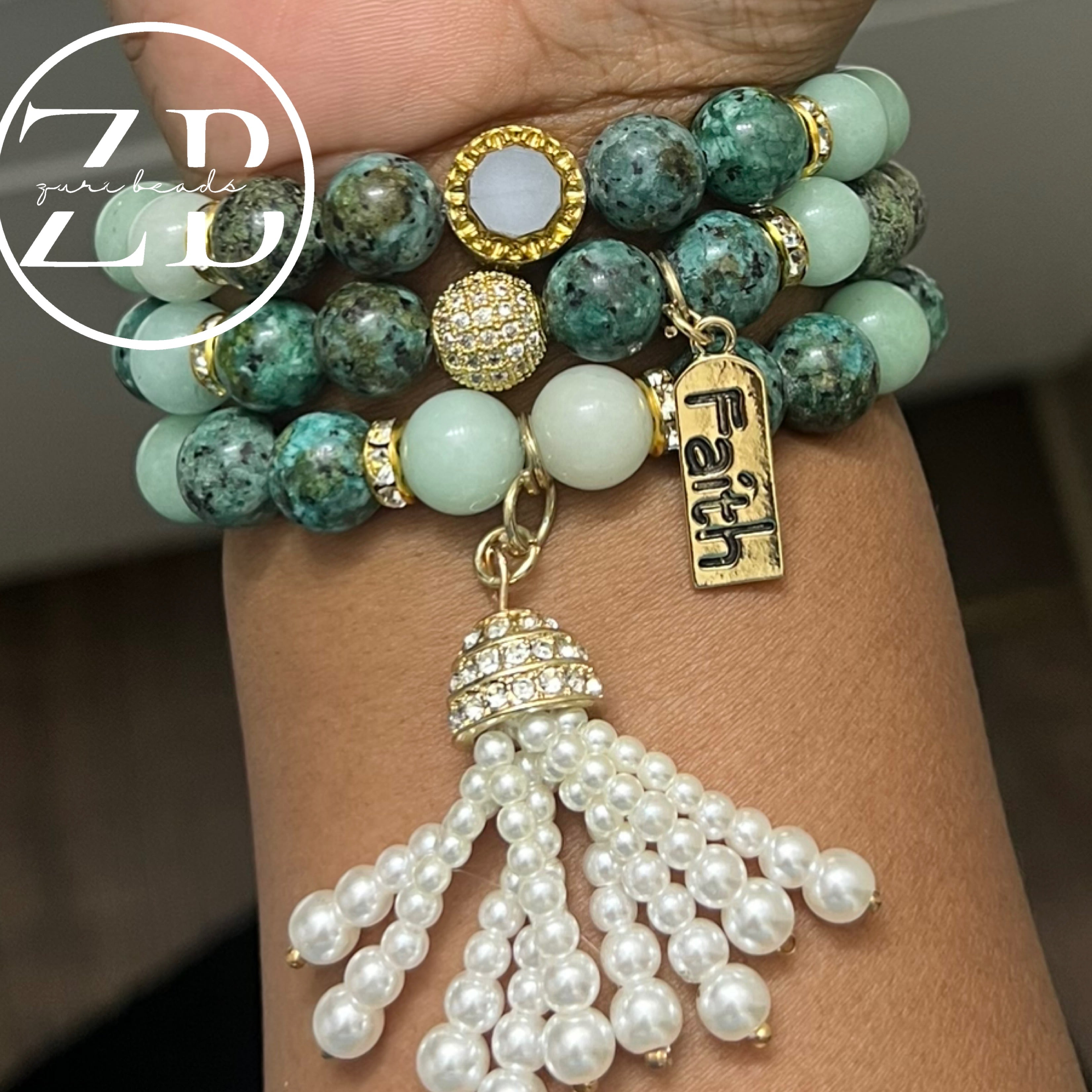 Pearl tassle (green)