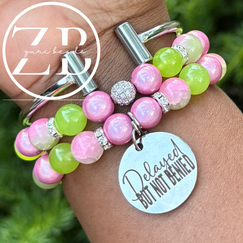 Delayed bangle set